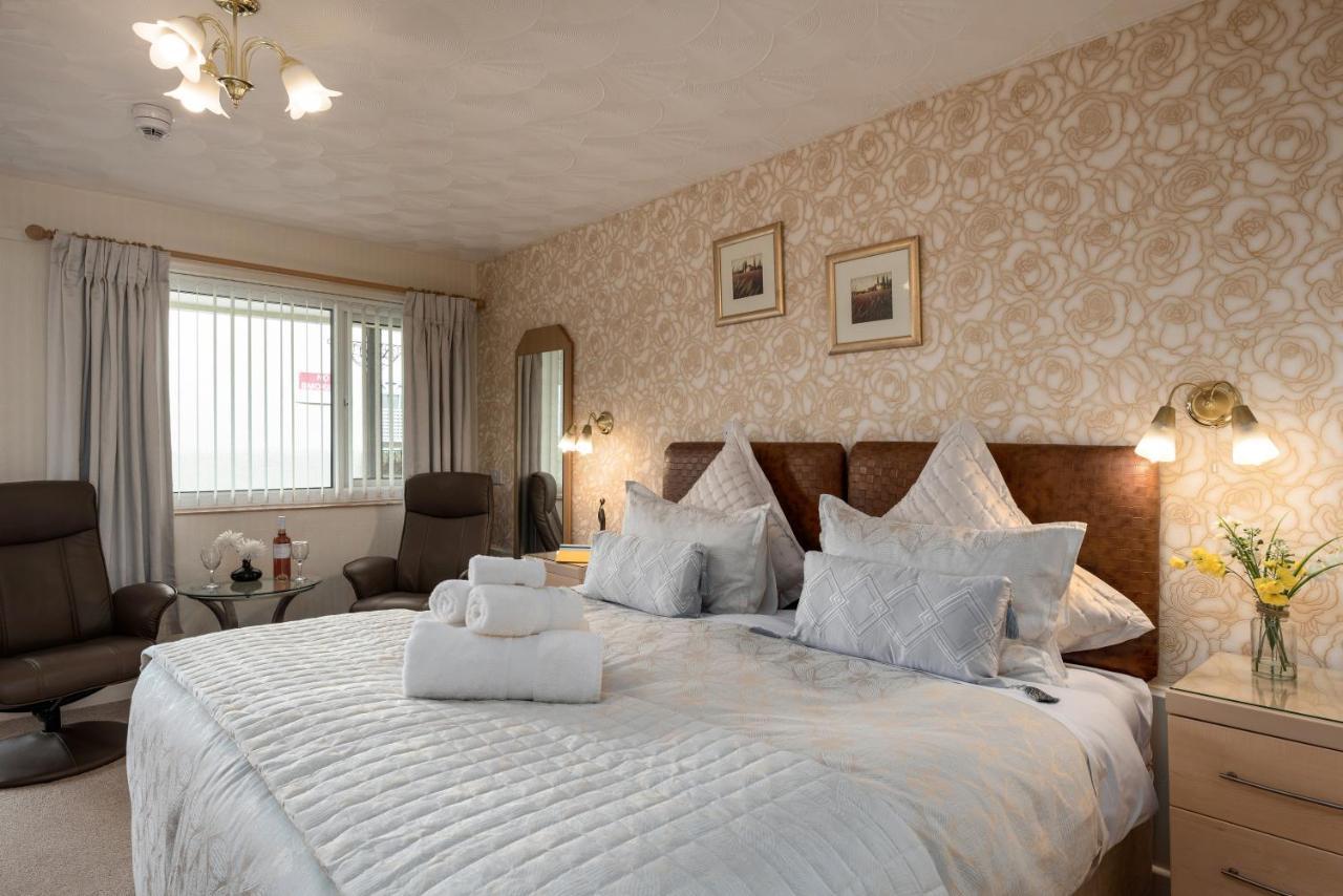 Estuary Lodge Motel B&B 탈사나 외부 사진
