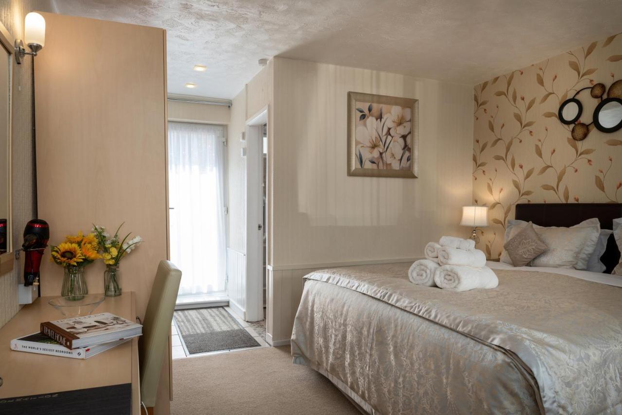 Estuary Lodge Motel B&B 탈사나 외부 사진