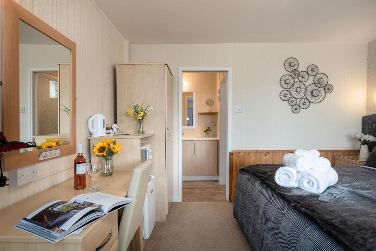 Estuary Lodge Motel B&B 탈사나 외부 사진