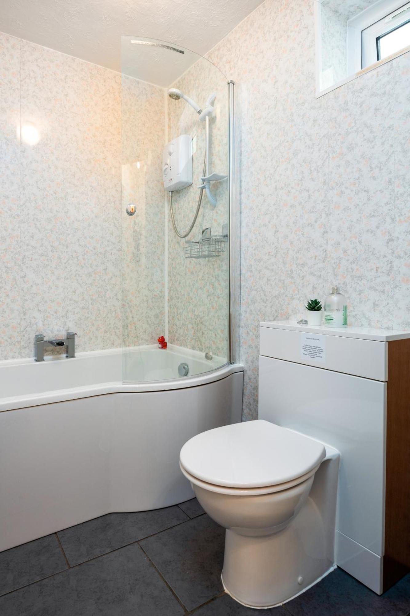 Estuary Lodge Motel B&B 탈사나 객실 사진