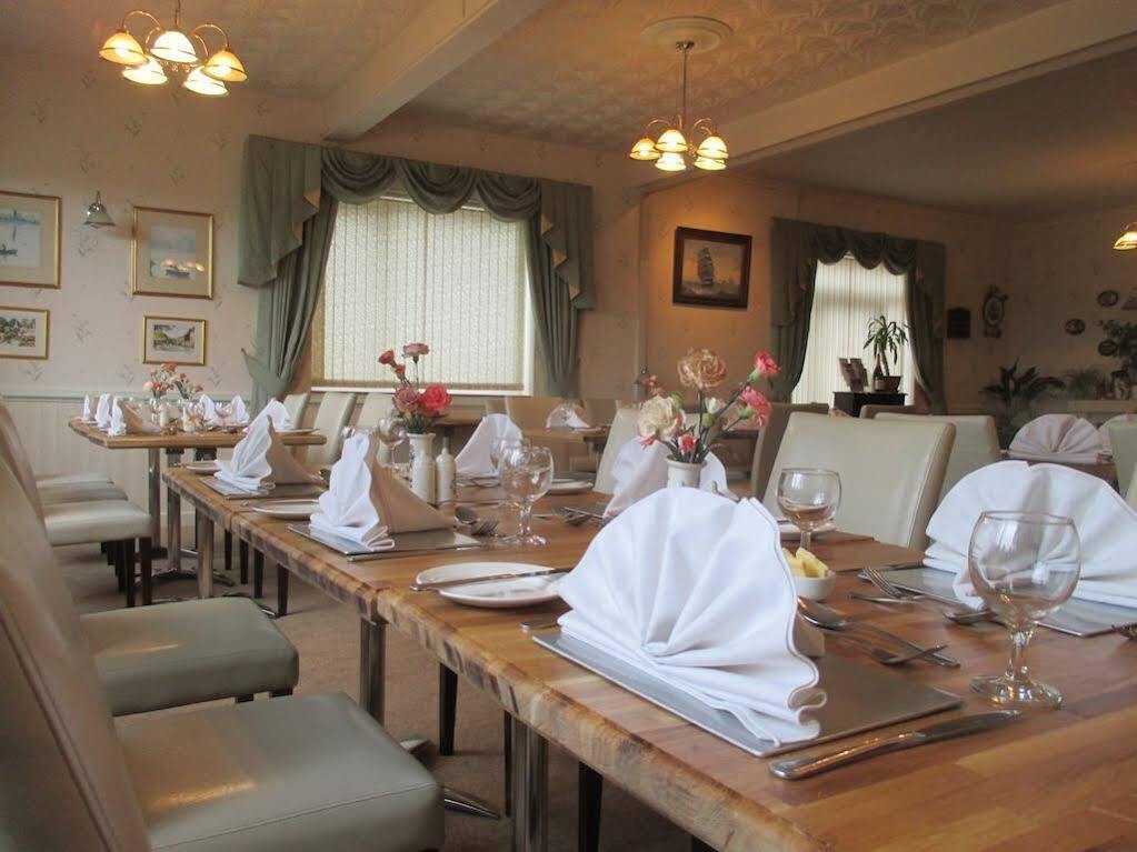 Estuary Lodge Motel B&B 탈사나 외부 사진