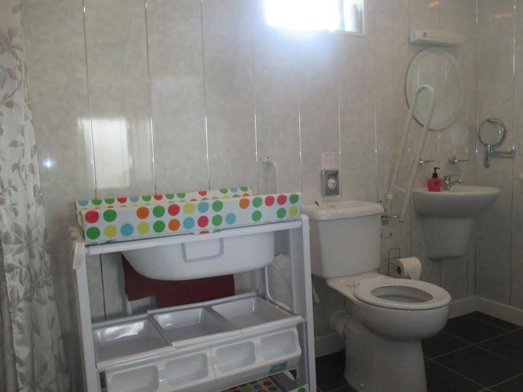 Estuary Lodge Motel B&B 탈사나 외부 사진