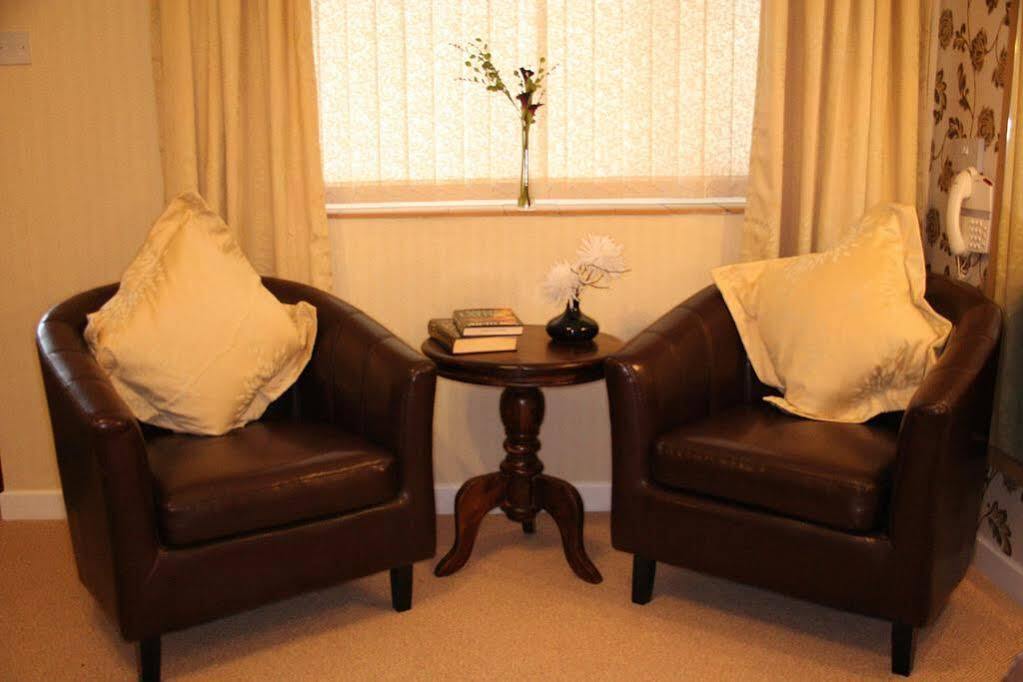 Estuary Lodge Motel B&B 탈사나 외부 사진